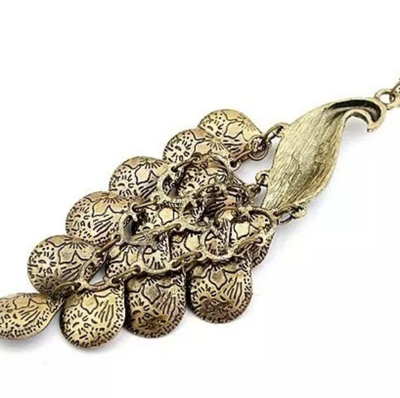 Beautiful peacock pendant necklace - Picture 5 of 5